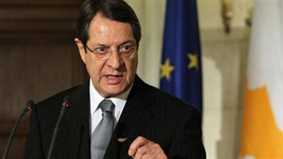 الرئيس القبرصي يحث ميركل على إصدار موقف أوروبي قوي بشأن الاستفزازات التركية