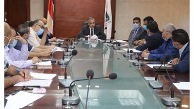 محافظ سوهاج يترأس اجتماع مجلس إدارة الهيئة الإقليمية لتنشيط السياحة