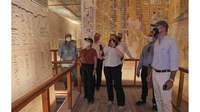 السفير الأمريكي يتفقد جوانب التعاون الأمريكي المصري للحفاظ على مواقع التراث الثقافي في الأقصر