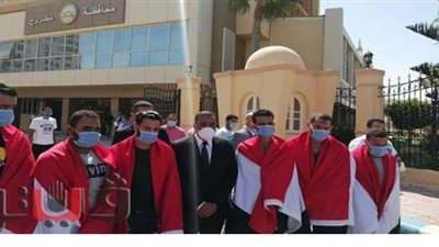 والد أحد العائدين من ليبيا بعد تحريره: مكنتش بشوف النوم ولا باكل