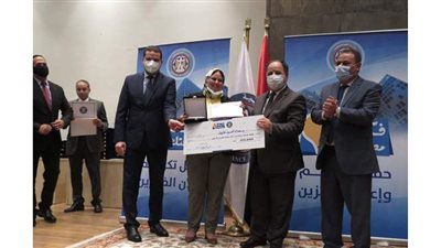جوائز مالية وشهادات تقدير للفائزين بمسابقة «فكرتك مصلحتك».. وتنفيذ مقترحاتهم المبتكرة