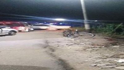 انقلاب جرار زراعى بترعة عقب اصطدامه بعامود كهرباء في الغربية | صور