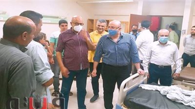 محافظ بني سويف يزور المصابين بحالة 