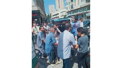 إحداهما تحمل جثمان متوفى.. تصادم سيارتين في وسط الإسكندرية