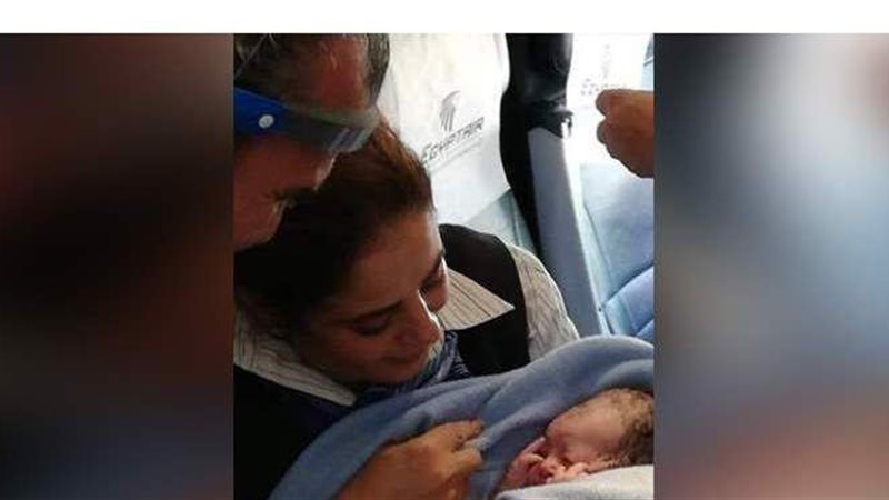 المولودة التي فازت