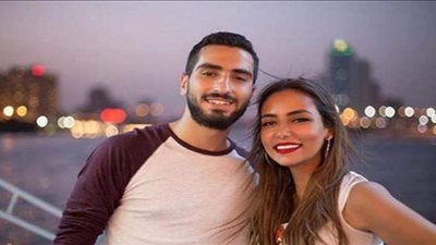 سارة الطباخ تطارد محمد الشرنوبي وتتسبب في حذف أحدث أغانيه من الإنترنت