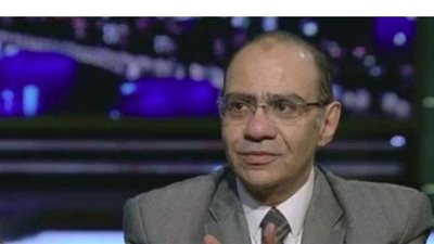 رئيس لجنة مكافحة كورونا: تطوعت لإجراء تجارب اللقاح السريرية لطمأنة المصريين