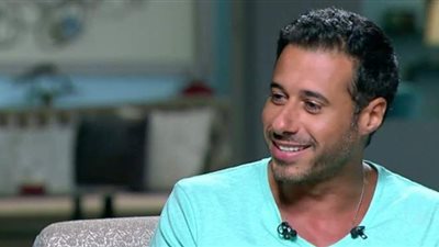 أحمد السعدني يهنئ الأهلي ببطولة الدوري العام الـ 42