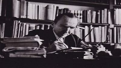 قراءة في أدب اليوناني 