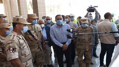 تفاصيل جولة مدبولي بالعاصمة الإدارية.. يتابع مشروعات المرافق.. يشدد على سرعة الانتهاء من الطرق الرئيسية.. ويشهد تجهيز وزارة المالية