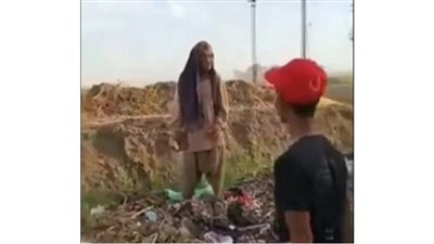 الأمن يفحص فيديو إلقاء مسن في  مصرف بقصد التنمر وبث المقطع على تيك توك