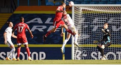 ليدز يحقق انتصارًا مثيرًا على فولهام 3/4 في الدوري الإنجليزي