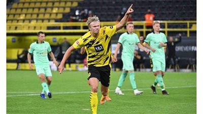 دورتموند يستهل مشواره في الدوري الألماني بالفوز على مونشنجلادباخ 0/3