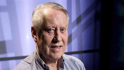 ملياردير يتبرع بكامل ثروته ويقرر قضاء ما تبقى من عمره  بشقة مستأجرة