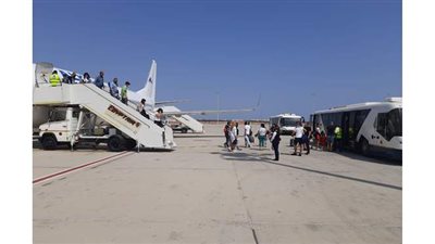 مطار الغردقة يستقبل أولى رحلات الطيران البلغارية بعد انقطاع 6 أشهر | صور