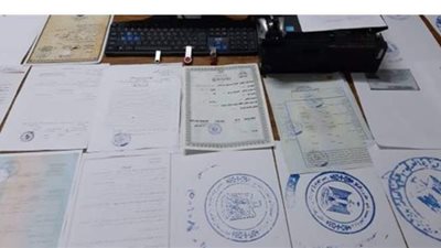 حبس عامل متهم بتزوير الأوراق والمستندات المرورية بالجيزة