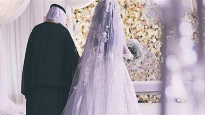 سعودية تفاجئ زوجها باختيار عروس له.. وتهديها هدية فاخرة
