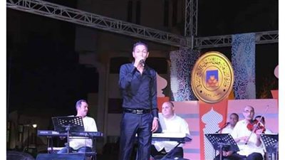 4 حفلات لفرقة 