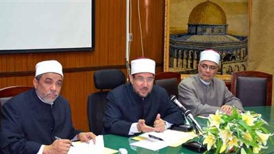 5 تعليمات من وزير الأوقاف لوكلاء الوزارة في اجتماع بالفيديو كونفرانس