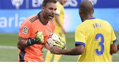 حارس قادش يدخل تاريخ الدوري الإسباني بهذا الرقم