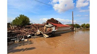 العاصفة إيانوس تضرب اليونان وتخلف دمارا