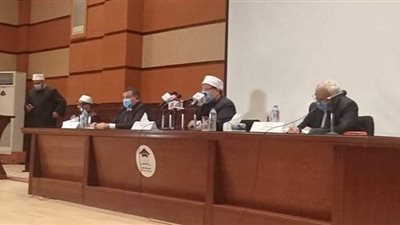 افتتاح حفل تكريم الفائزين في مسابقة رؤية للفكر المستنير بتلاوة قرآنية