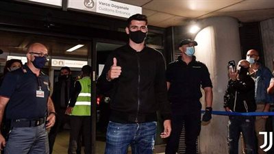 موراتا يصل تورينو للانضمام لصفوف يوفنتوس الإيطالي | فيديو