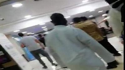 مشاجرة دامية في أحد المستشفيات الكويتية بين عدد من الجنسيات | فيديو