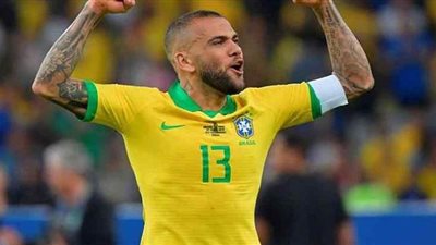 داني ألفيس يبحث عن عرض أوروبي.. ويقرر مغادرة ساو باولو البرازيلي