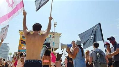 خدع غريبة للإسرائيليين للتهرب من الحجر الصحي.. أبرزها حلب البقر | فيديو