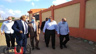 استعدادا للعام الدراسي الجديد..محافظ الشرقية يتفقد مدرسة فاقوس للغات | صور