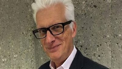 جيفري آدامز سعيد لمناقشة تفاعل الطلاب والمعلمين مع جائحة كورونا بمصر