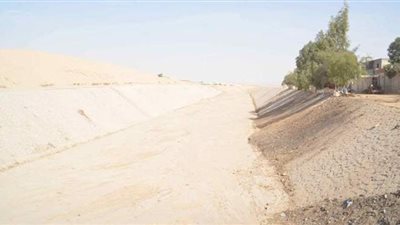 تجهيز وصيانة 34 مخر سيل وتطهير شبكات صرف الأمطار في المنيا