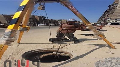 تطهير البالوعات استعدادا لفصل الشتاء بعرب بورسعيد | صور