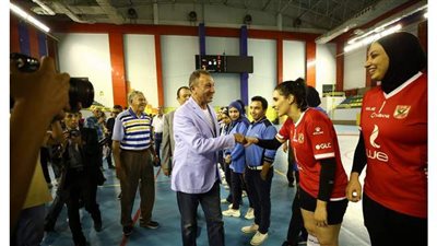 الخطيب يهنئ «سيدات الطائرة» ببطولة كأس مصر