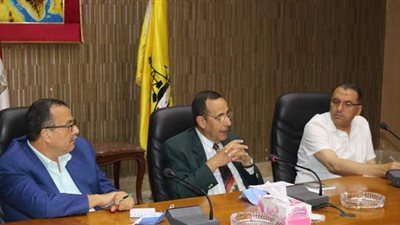 محافظ شمال سيناء يشدد على تطبيق الإجراءات الاحترازية ضد كورونا