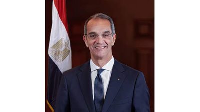 وزيرا الاتصالات والزراعة يبحثان استخدام تكنولوجيا الذكاء الاصطناعى فى تطوير الزراعة