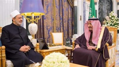 شيخ الأزهر  يهنئ خادم الحرمين باليوم الوطني السعودي