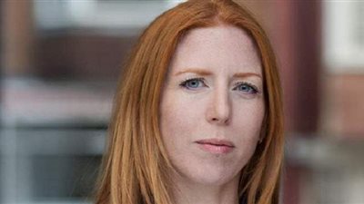 رسالة المتحدثة باسم الحكومة البريطانية للعالم العربي بلغة الإشارة | فيديو