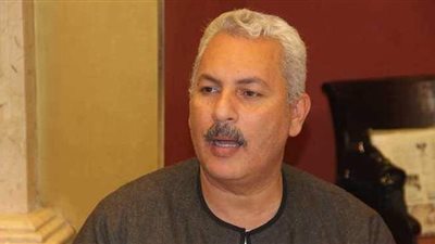 نقيب الفلاحين يحذر من أسراب الجراد.. ويطالب باتخاذ التدابير اللازمة 