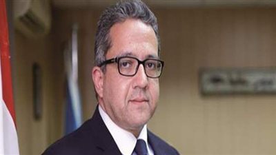 وزير السياحة والآثار يصدر قرارا بتنظيم متابعة سير  انتخابات نادي السيارات والرحلات المصري