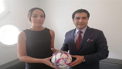 رئيس الاتحاد الأفريقي للميني فوتبول يستقبل رئيس الاتحاد المصري | صور