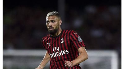 إصابة مدافع ميلان الإيطالي بفيروس كورونا ووضعه في العزل الصحي