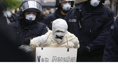 إسرائيل تفرض إغلاقا تاما على المدن ابتداء من الجمعة للحد من تفشي كورونا