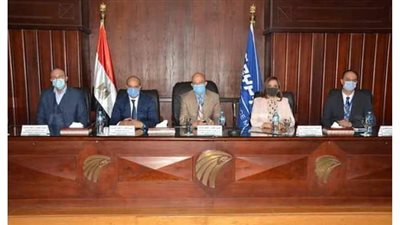 مصر للطيران تنظم أول اجتماع  للضيافة الجوية للتعامل مع كورونا