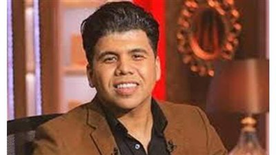 بعد نشر صورته بأحد المستشفيات.. عمر كمال يكشف أسباب الوعكة الصحية التي تعرض لها