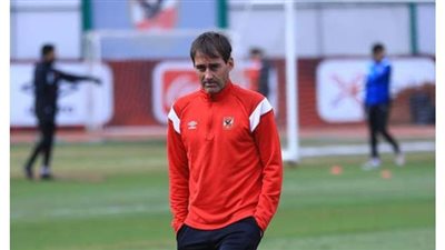 شوبير يكشف بديل فايلر حال رحيله عن الأهلي