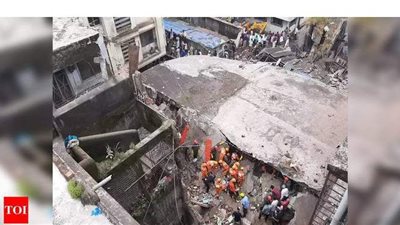 ارتفاع حصيلة ضحايا انهيار مبنى بالهند إلى 39
