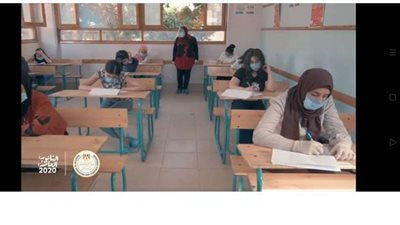 طلاب الدبلومات الفنية يؤدون الامتحان في سادس أيام الدور الثاني