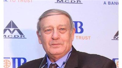 تعرف على تفاصيل جلسة رئيس المقاصة و علي عاشور